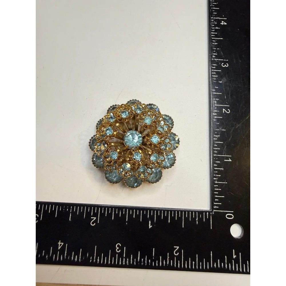 Vintage Blue Rhinestone Gold Tone Tiered Floral Brooch Pin Round Filigree 2
